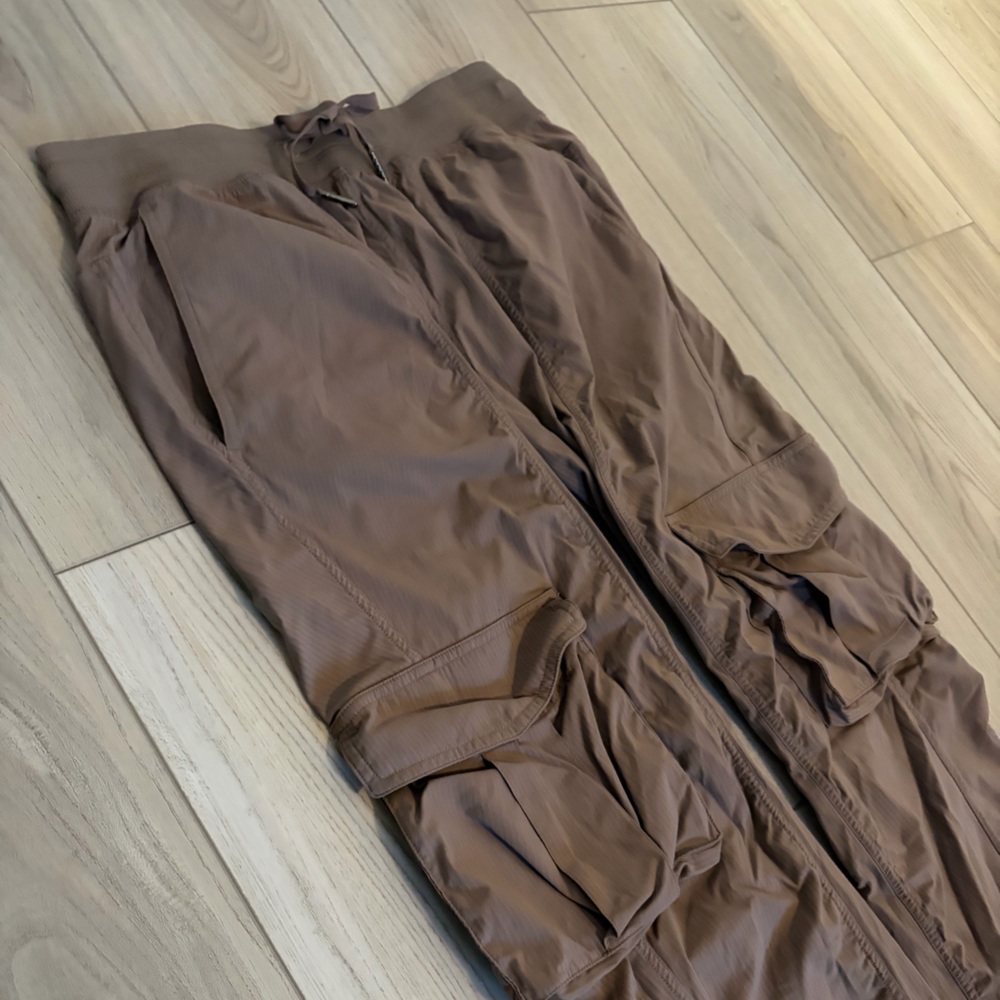 Lululemon Athletica Dance Studio Joggers - Picture 3 of 7